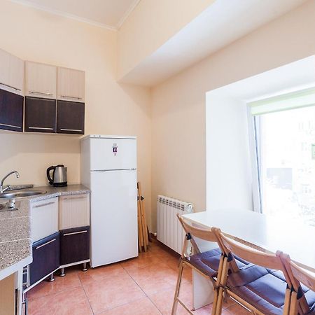Apartment At Malaya Zhytomyrska 5 Kiev Luaran gambar