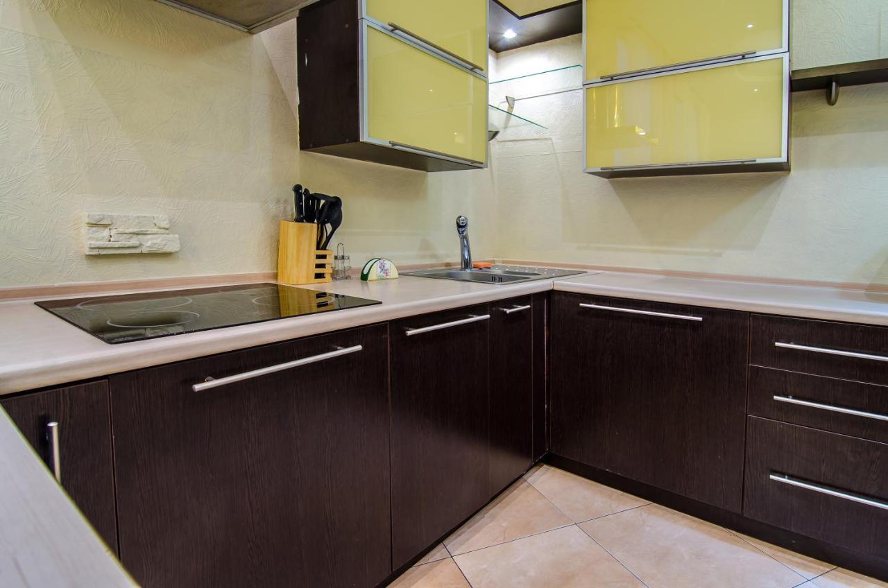 Apartment At Malaya Zhytomyrska 5 Kiev Luaran gambar