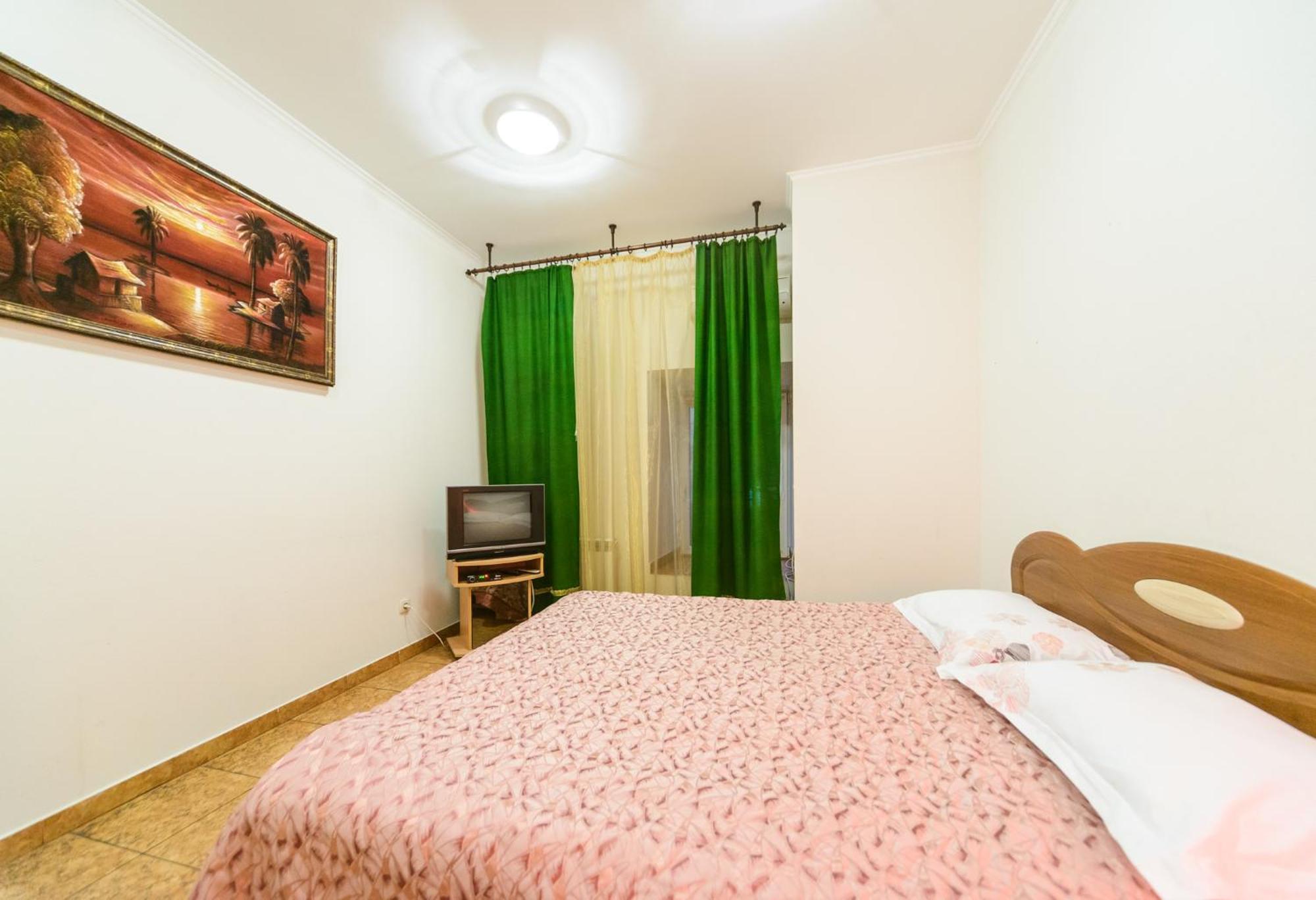 Apartment At Malaya Zhytomyrska 5 Kiev Luaran gambar